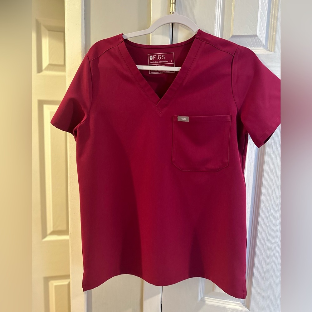 Figs Catarina Top Dark Magenta Small Gently Worn Excellent Condition